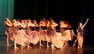 Fall dance concert blends tradition, innovation