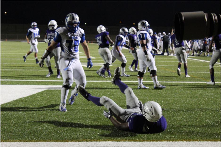 McCallum ran through LBJ, tallying 500 yards rushing on 46 carries, Photo by Gracie Ross.