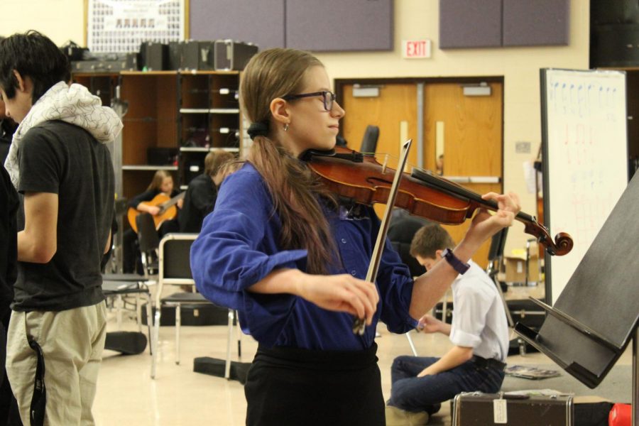 Bodoh practices before UIL solo and ensemble 2018.