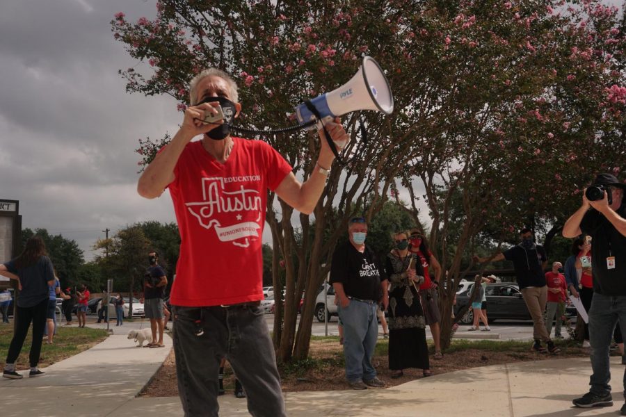 Ken Zarifis, the president of Education Austin, said the purpose of the rally was to provide a platform where staff members directly affected by the reopenings could make their voices heard. Photo by Elisha Scott.