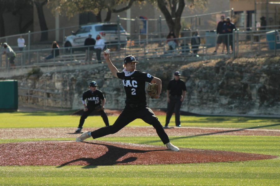 Senior Ethan Vandament not only hit a bases-clearing RBI triple to drive in three runs in the top of the fifth but also pitched a complete game with six strikeouts and five earned runs allowed. 