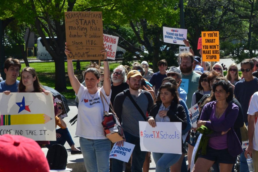 Students, parents, and teachers march at the 2017 Save Texas Schools rally, fighting for the distribution of more resources to public schooling, including the end of the STAAR test. “The legislature must provide more funding to our schools and must reform the system so that school funding reflects the true costs of educating our children, state Sen. Kirk Watson said.