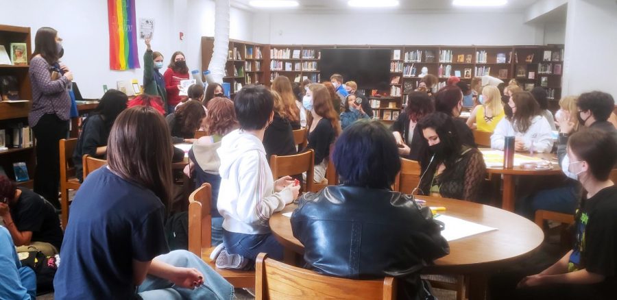 Juniors+Sofia+Dorsett+and+Clarissa+Castro%2C+who+helped+organize+the+student+walkout+on+Monday%2C+Nov.+14%2C+address+the+large+crowd+of+students+who+filled+the+library+for+the+first+meeting+of+McCallum+Against+Sexual+Assault+on+Nov.+15.