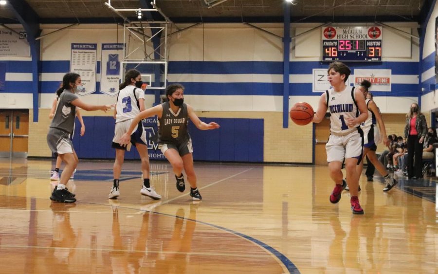 After Sam Cowles and Tracy Atoo fouled out of the game, Miranda DiGiovanni, Chris Schumann and Kashawna Henry battled the Cougars three-on-five, creating two good scoring chances to tie or win the game.  
