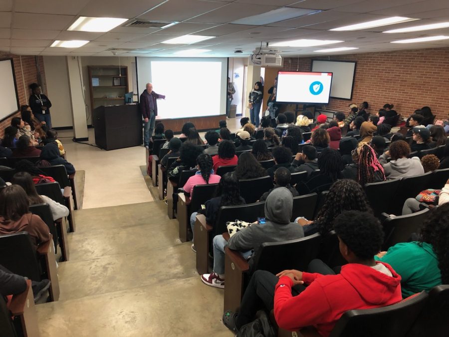 A group of about 40 McCallum students enjoyed a visit to Huston-Tillotson University on Friday Feb. 10 as part of the #MACbacksBLACK celebration of Black History Month. As part of the full-day experience, the students were able to have lunch with department chairs at the historically Black university. Dr. Mike Hirsch, a sociology professor and dean of the College of Arts and Sciences, told male students that they can attend Huston-Tillotson for free on a full scholarship, funded by Apple, if they are interested in studying education. He said that there aren’t enough Black men in education—especially at the elementary level—and that many elementary, middle and high school internship opportunities do not get filled.