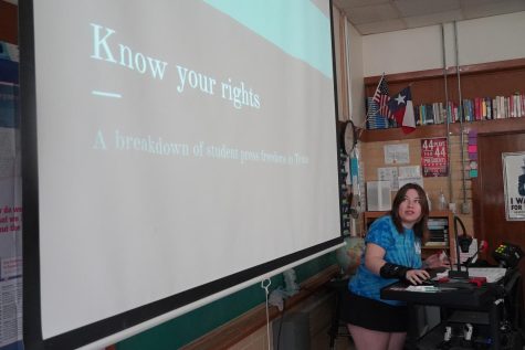 Shield co-editor-in-chief Alice Scott presents to Clifford Stanchoss U.S. History class as part of Student Press Freedom Day.