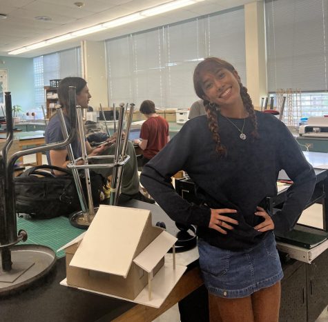 Senior Sophia Gonzalez feels that as the finish line for high school approaches, it becomes harder and harder to find motivation. “Its like the end is in sight, but its not quite here yet, and that can be frustrating,” Gonzalez said.