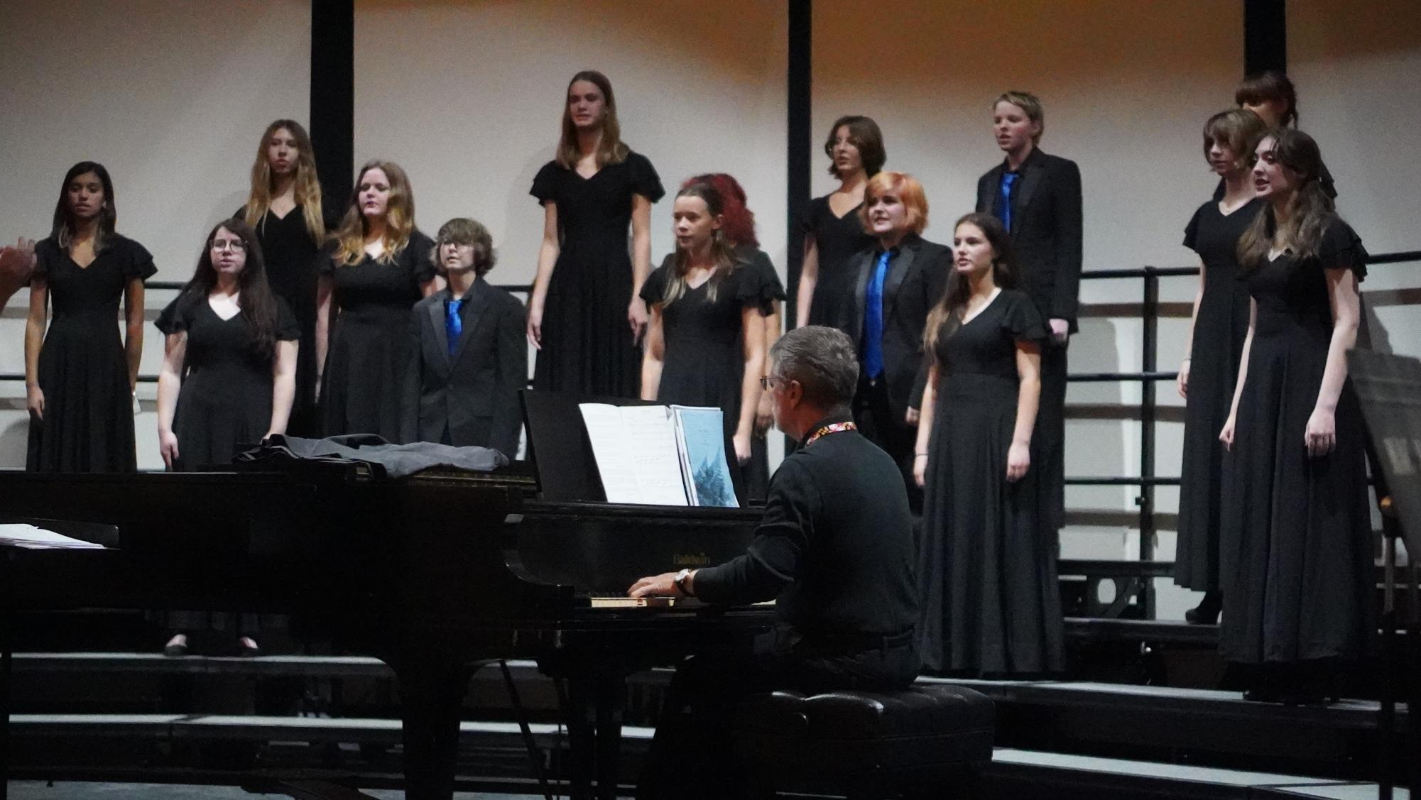 Jeffrey Rudy plays at fall choir concert, “Of Earth and Sky,” in October 2023. Photo and caption by Riley Pita. 