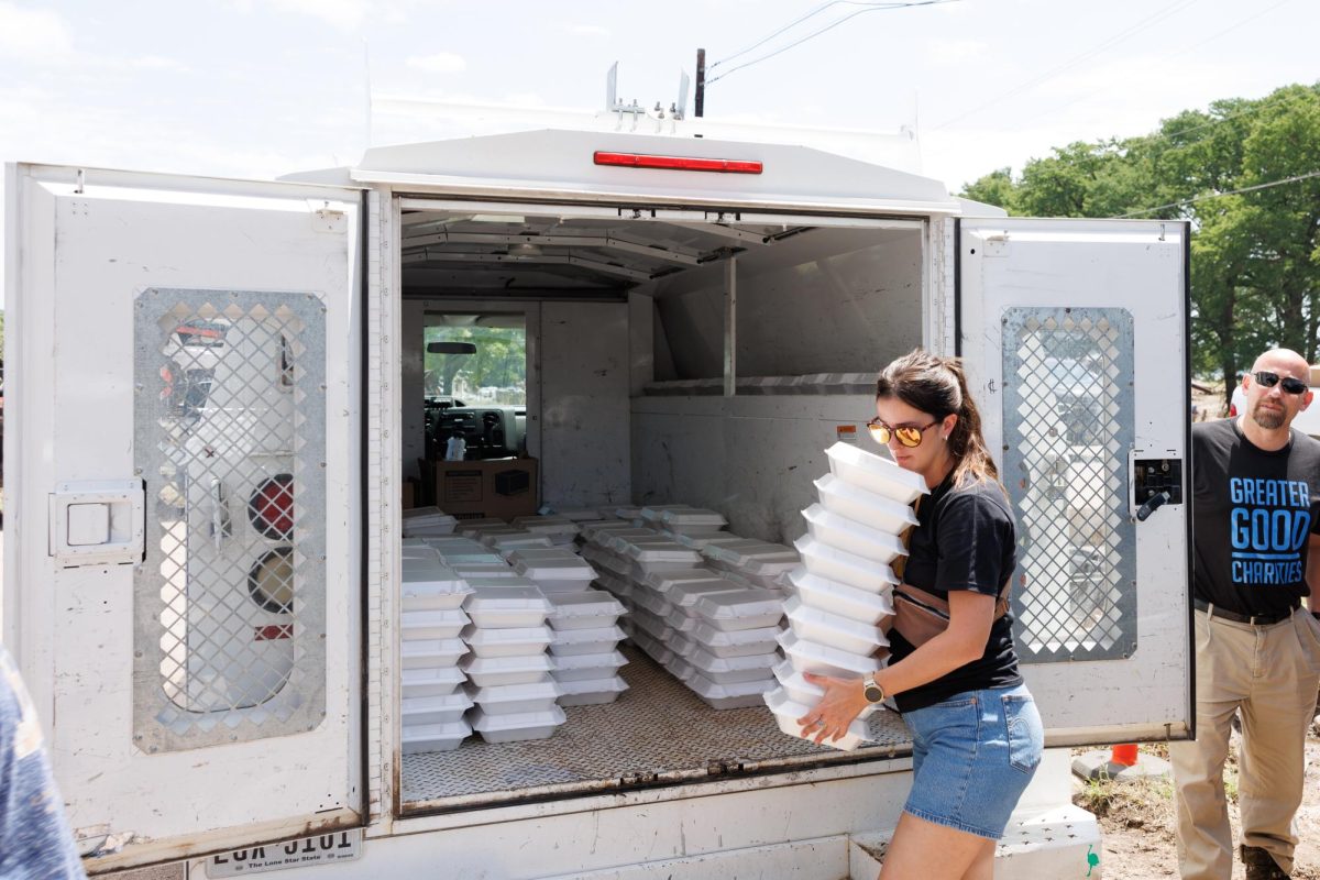 #ChefsforTexas: WCK distributes meals in Hunt, TX
World Central Kitchen has been distributing meals to first responders and families affected by recent floodwaters. Photo accessed on the World Central Kitchen Flickr account, reposted here under the terms of a creative commons license.