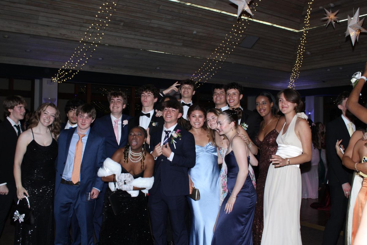 senior PALS pose at senior prom. 